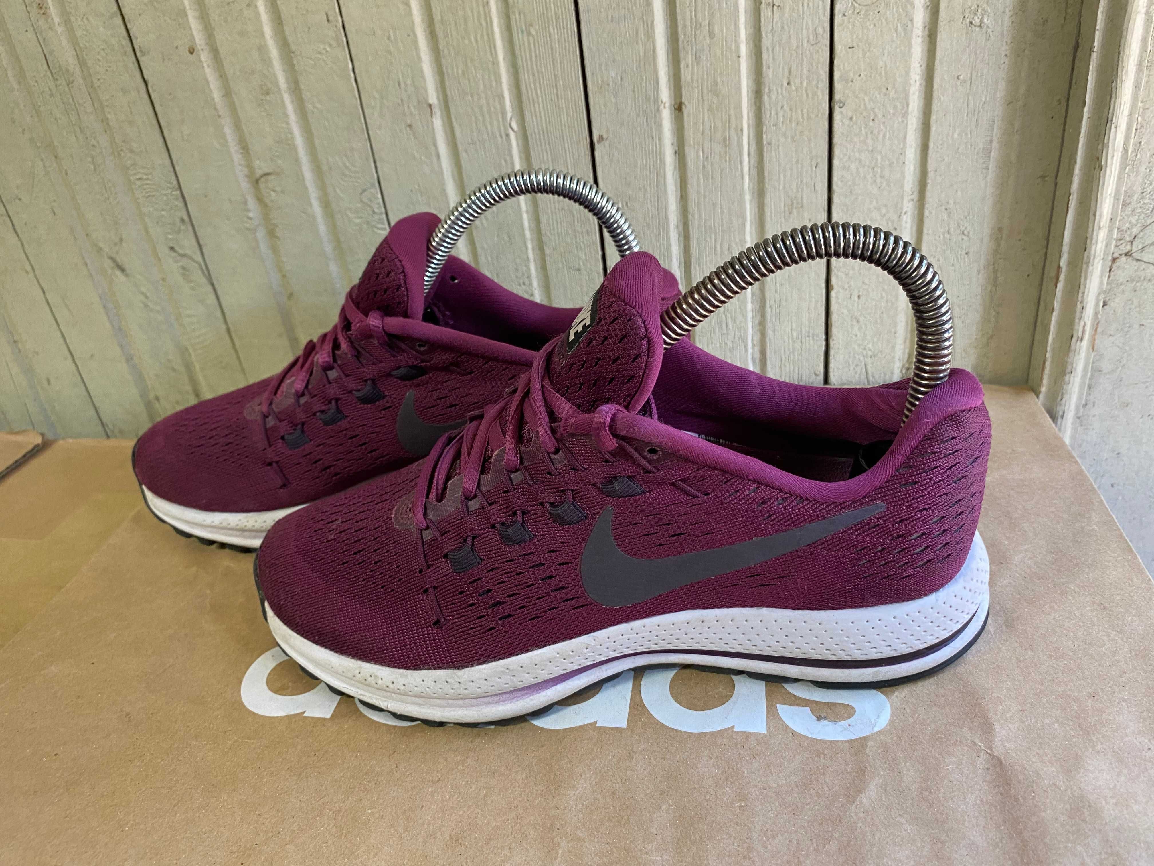 ''Nike Air Zoom Vomero 12''оригинални маратонки 36.5 номер