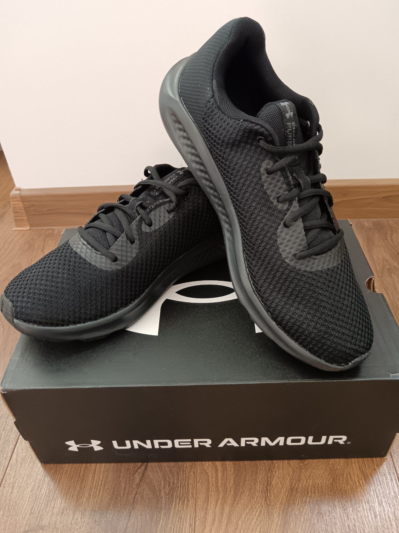 Маратонки Under Armour  Charged Pursuit 3