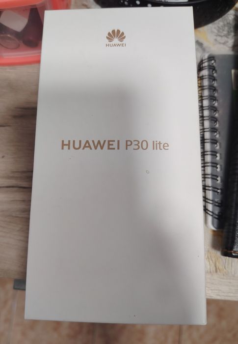 Telefon Huawei P30 lite