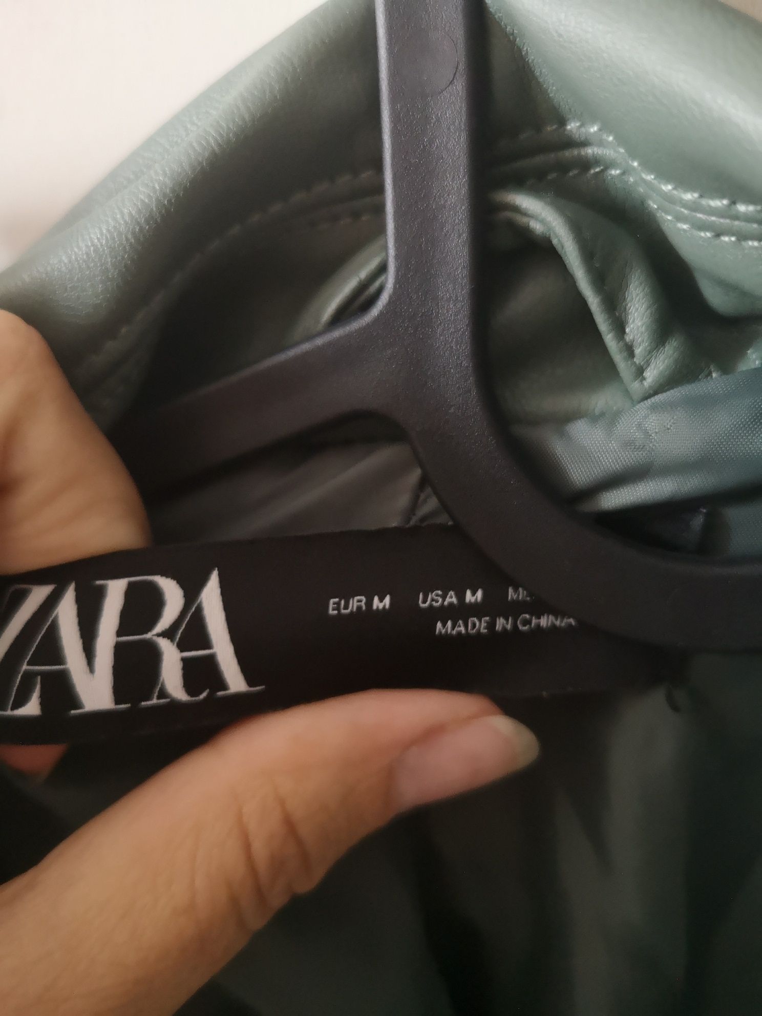 Зелено кожено Яке Зара Zara