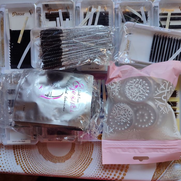 Продам ресницы...