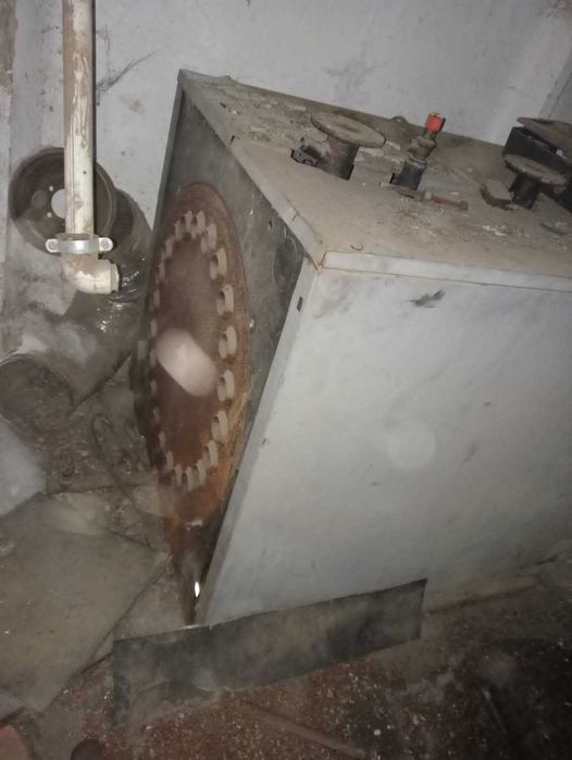 Продам дизельную печь "Ламборгини" для отопления помещения 3000  кв.м.