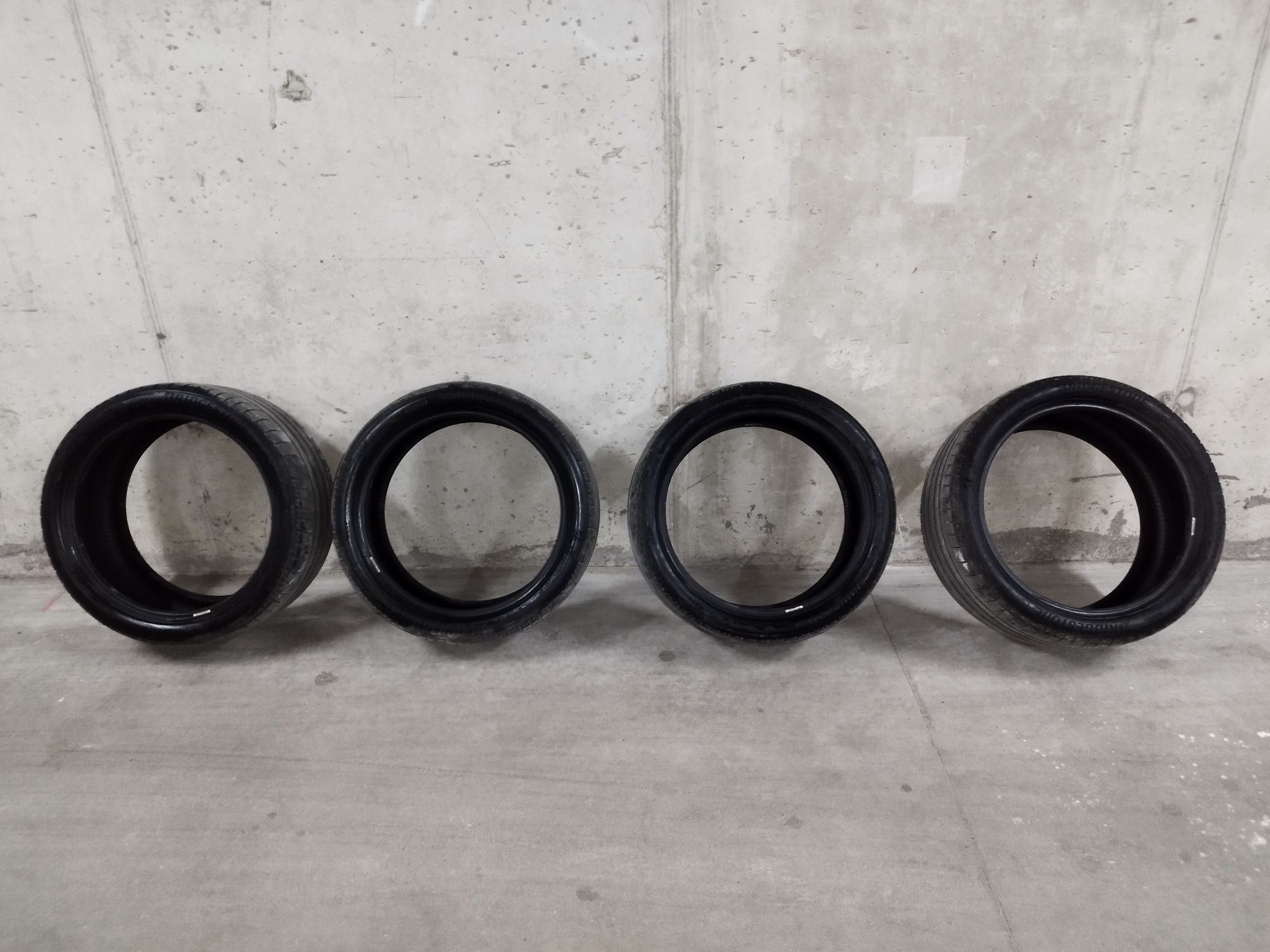 Bridgestone run flat спорт пакет 275/35/19 и 245/40/19