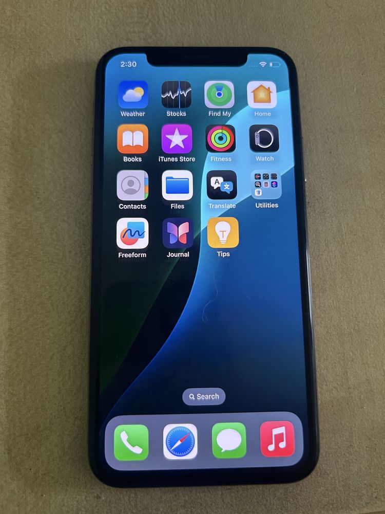 Продавам iPhone XS 64gb