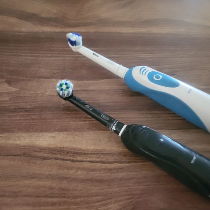 Oral B Brown електрически четки 2 бр