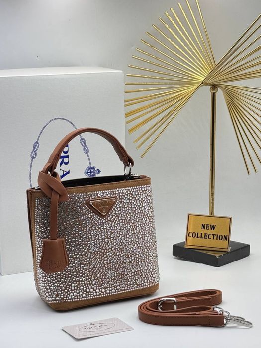 Дамска чанта Prada