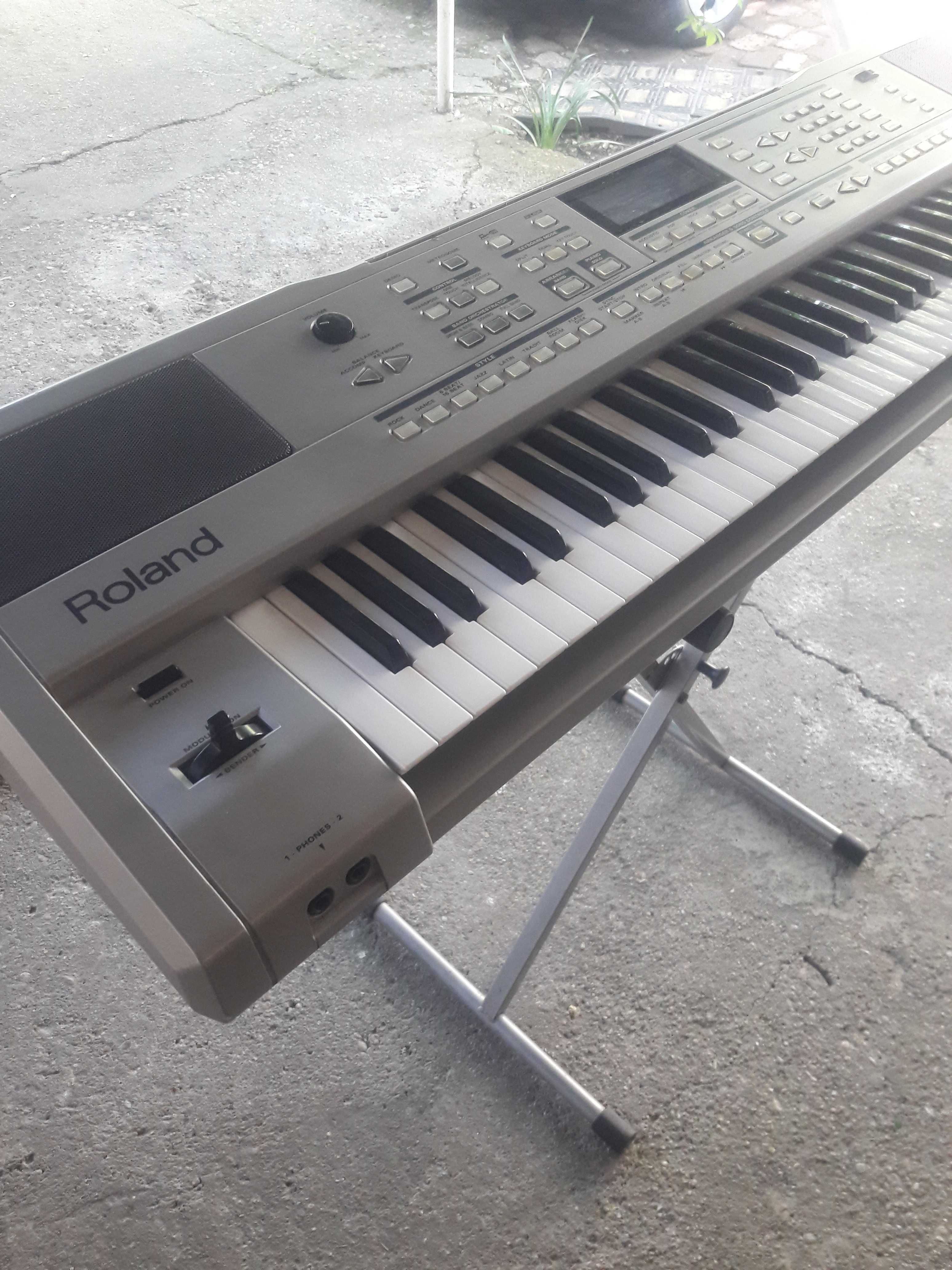 Orgă Roland Exr-7