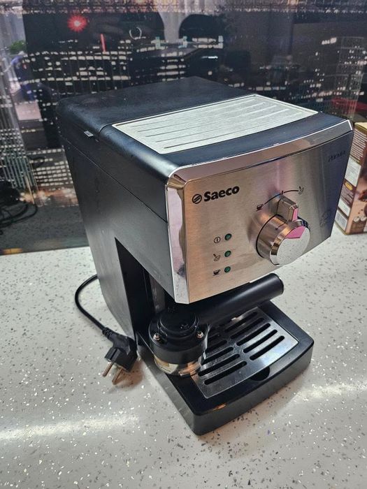 Кафемашина Saeco Poemia
