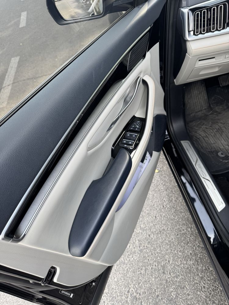 Автомобил BYD GIBRID