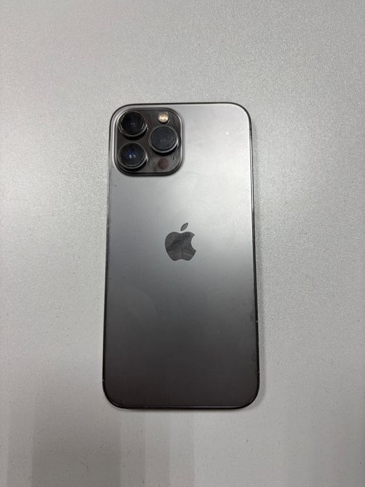 iPhone 13 Pro Max 256GB — отличное состояние