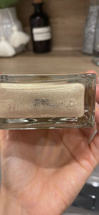 Блестящо парфюмно масло за тяло