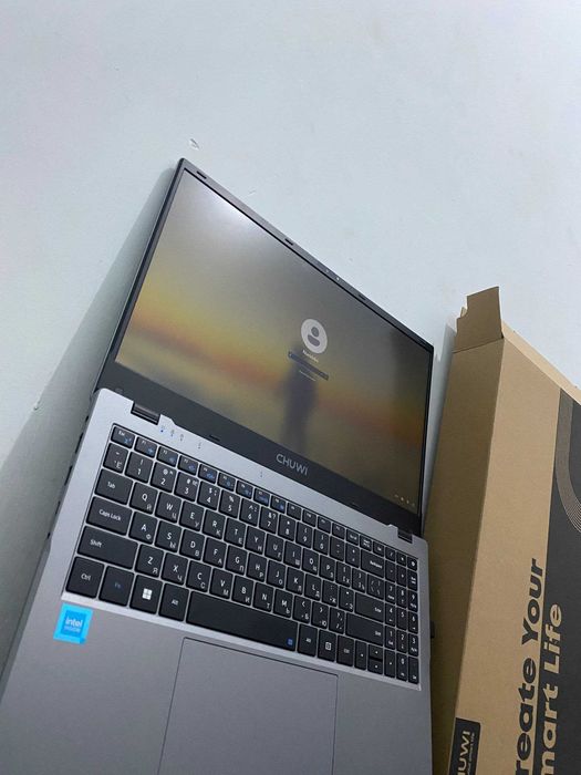 Yangi avlod Noutbuk CHUWI 8/256