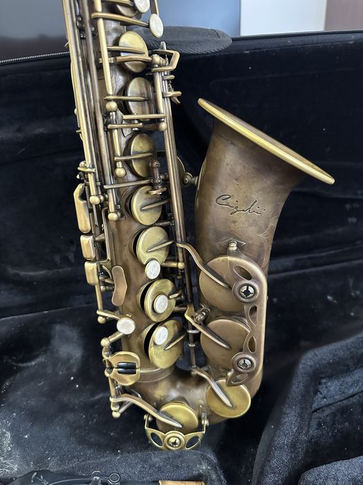 Saxofon Cigalini Evolution - stare foarte buna, revizie recenta