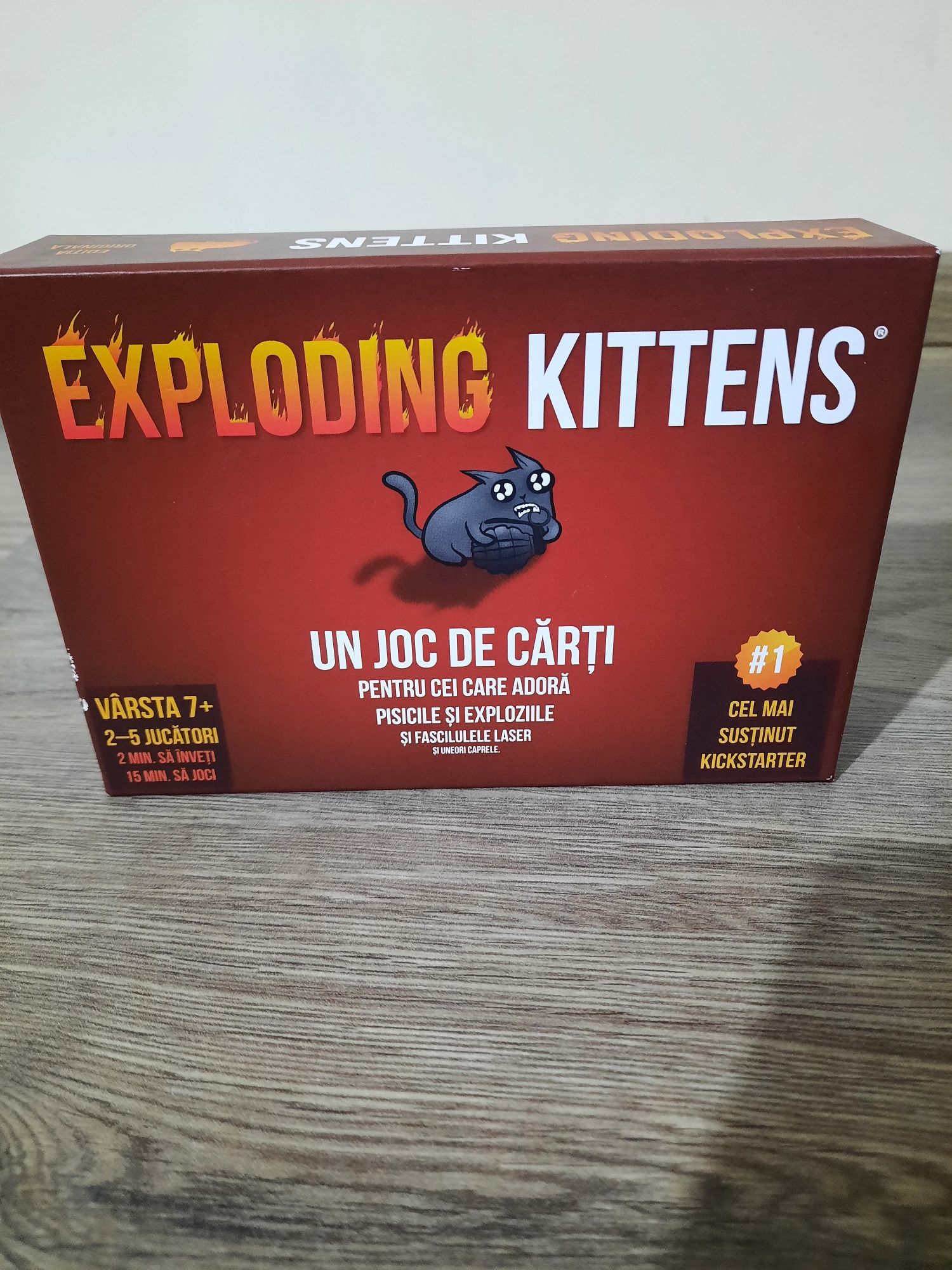 Joc de societate Exploding Kittens