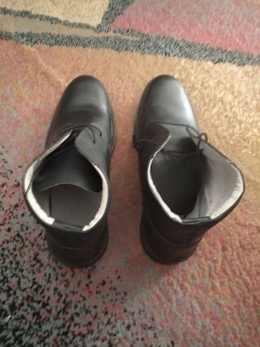 Ghete piele lenox 42