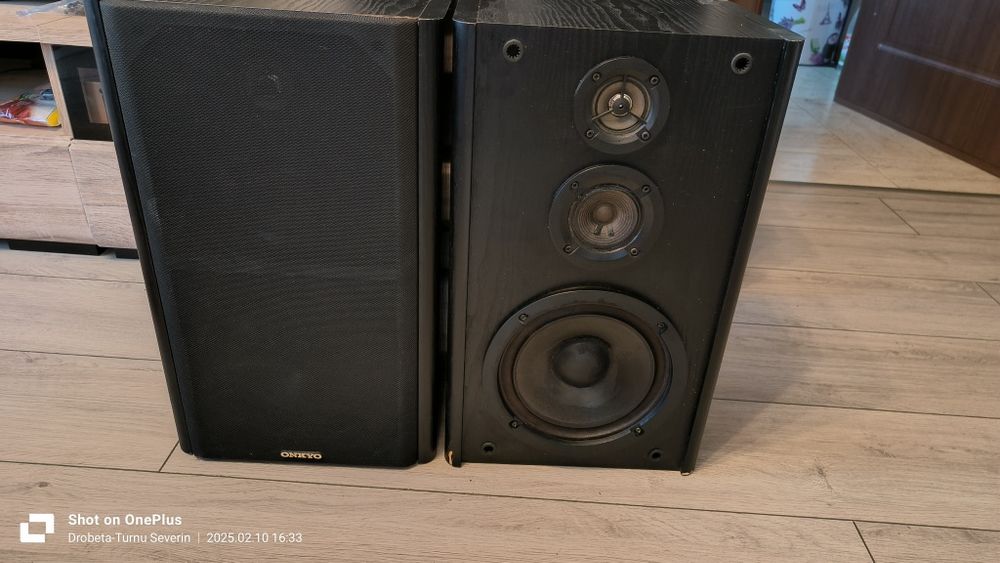 Vând boxe Onkyo 3 căi