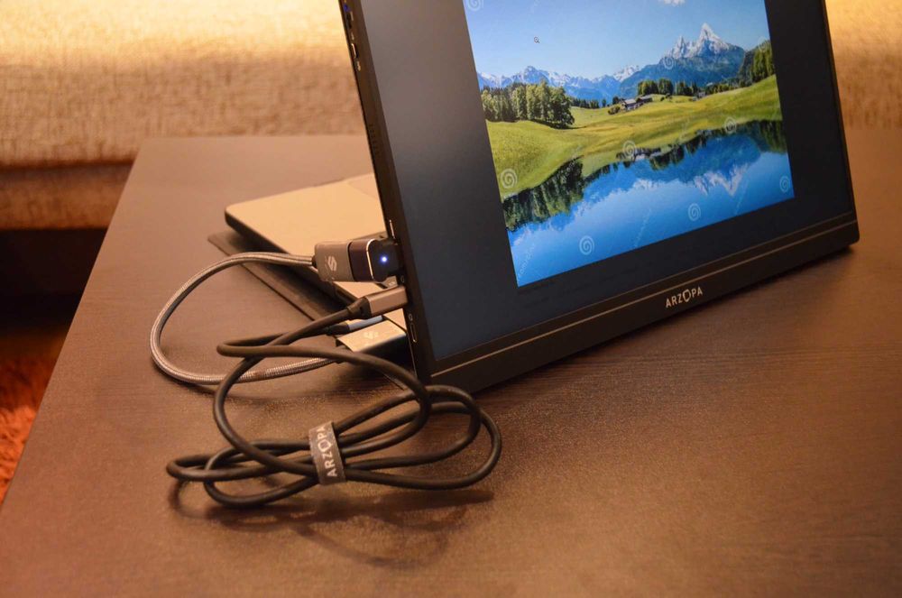 Портативен (Допълнителен) дисплей 15,6" ARZOPA + Клавиатура и мишка.