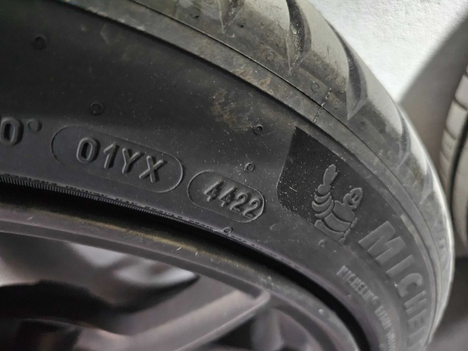 4бр Michelin pilot sport 5 255/40/18