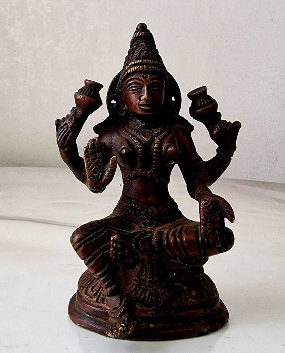 Статуэтка Шри Лакшми. Декор помещений