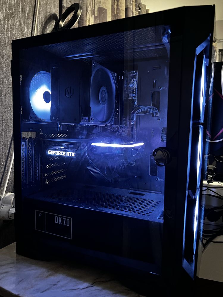 3060ti, Ryzen 7 5700X, 32RAM Геймърски компютър!!!