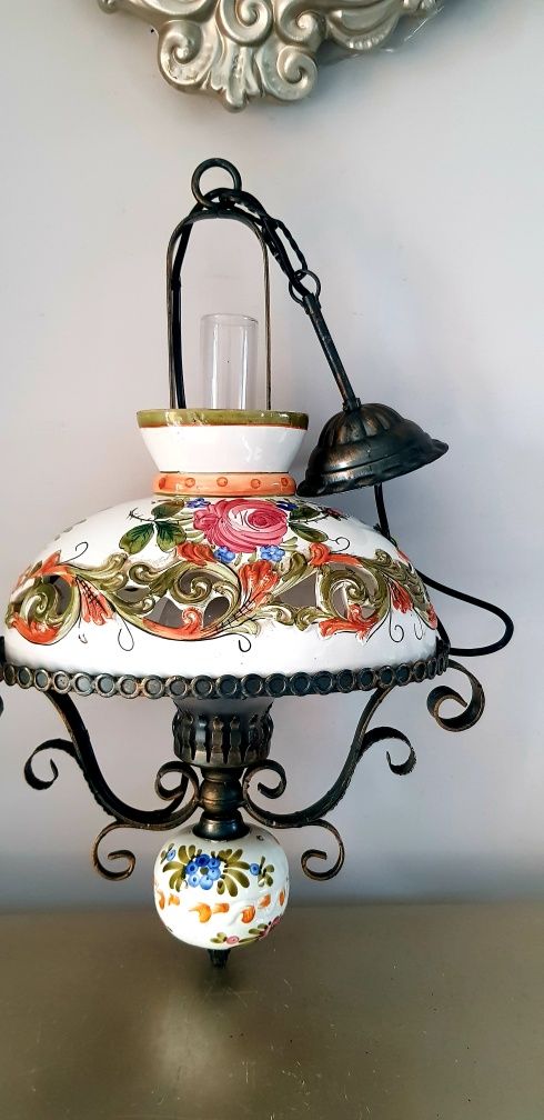 Candelabru vechi din ceramică și  fier forjat