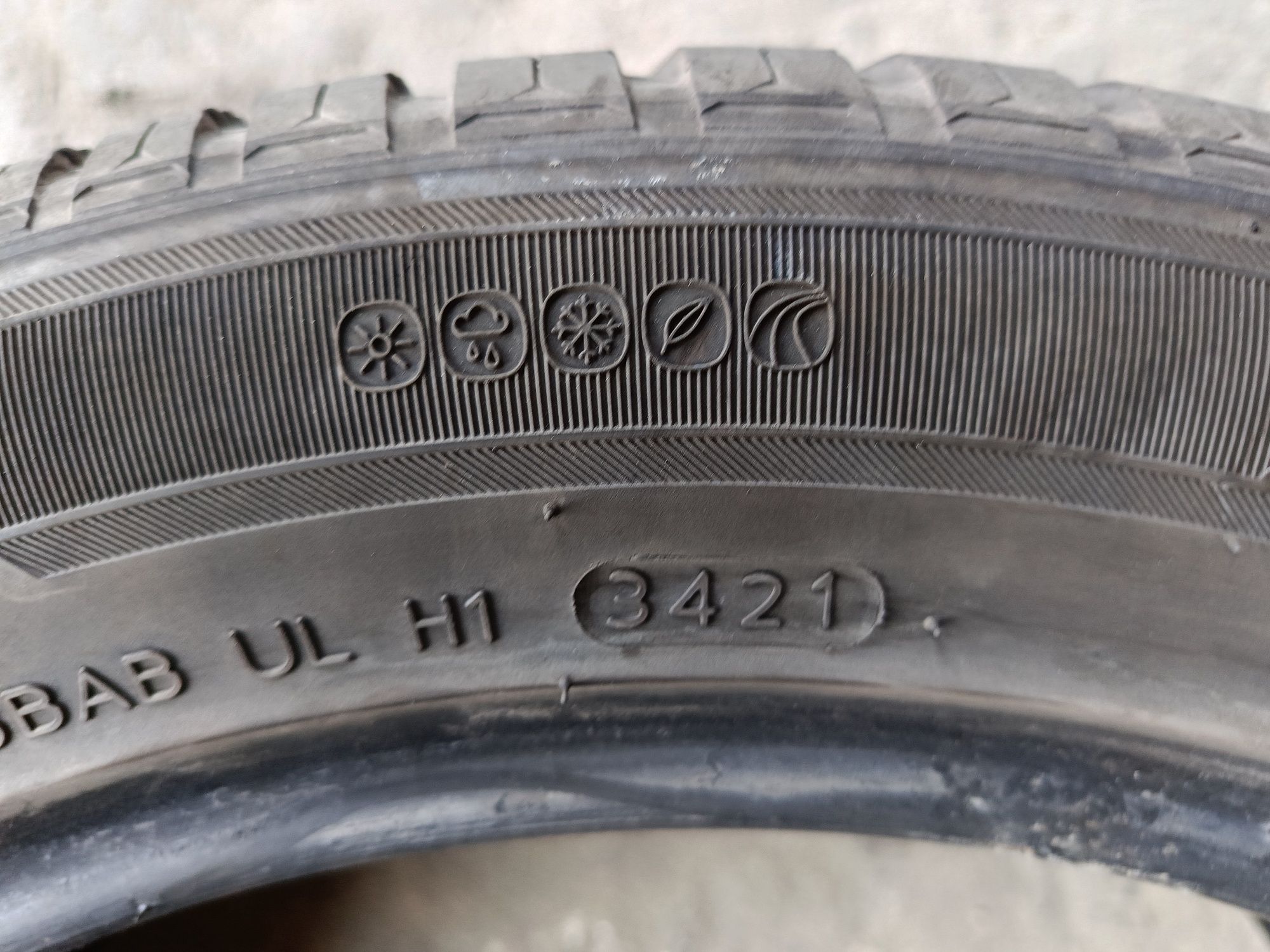 Всесезонни гуми -2021г-17цола-225/50-1бр.-85лв."HANKOOK"