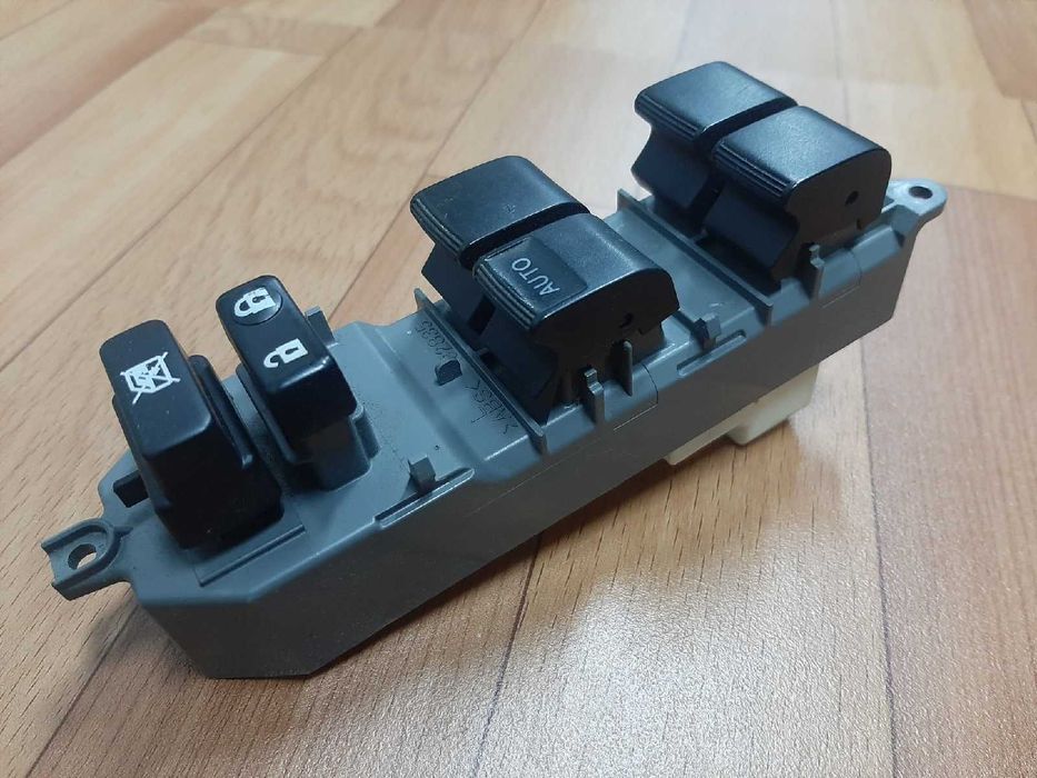 Продам Блок управления стеклоподъемника Toyota Camry 40 / 45