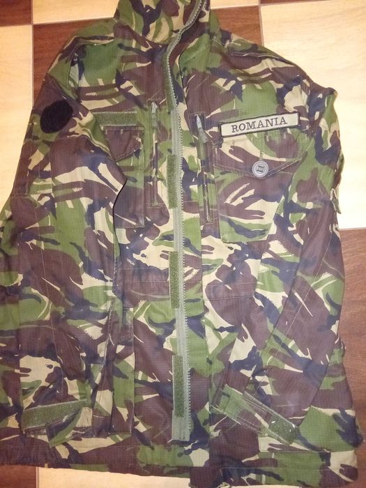 Tinuta,bocanci si accesorii militare