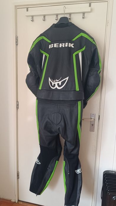 Мото екип Berik размер 58