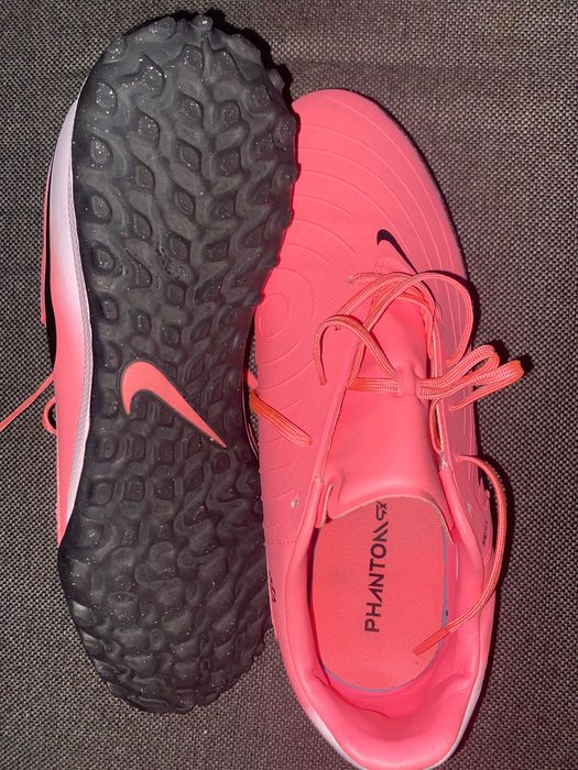 Футболни обувки!!!