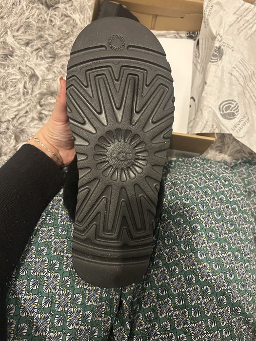 Ugg Funkette noi in cutie! Doar probati