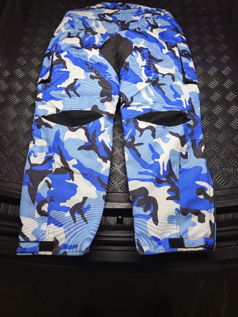 Pantaloni moto xl noi ofertă