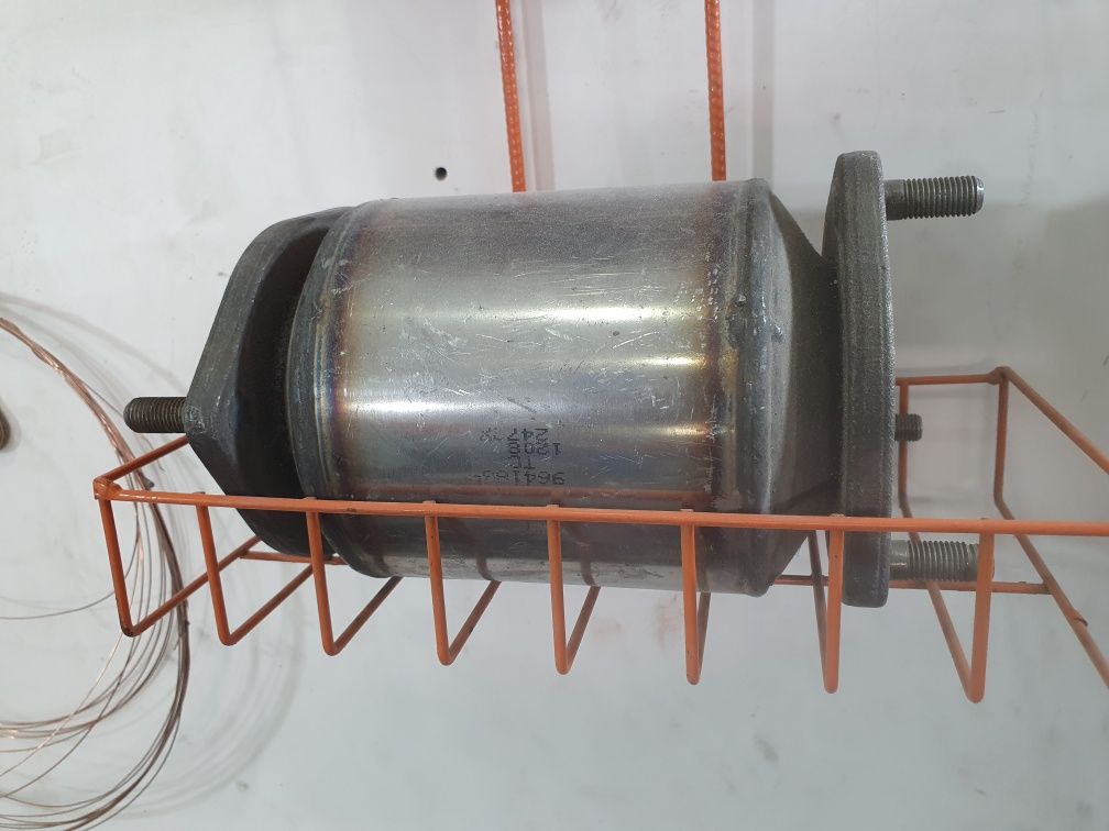 Avto katalazator