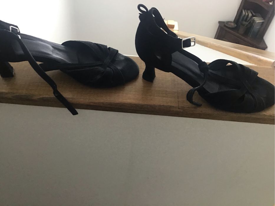 2 perechi de pantofi dans 37 toc 5 cm