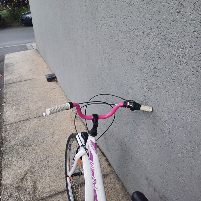 Vând bicicleta copii 24"