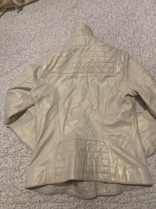 Дамско кожено яке