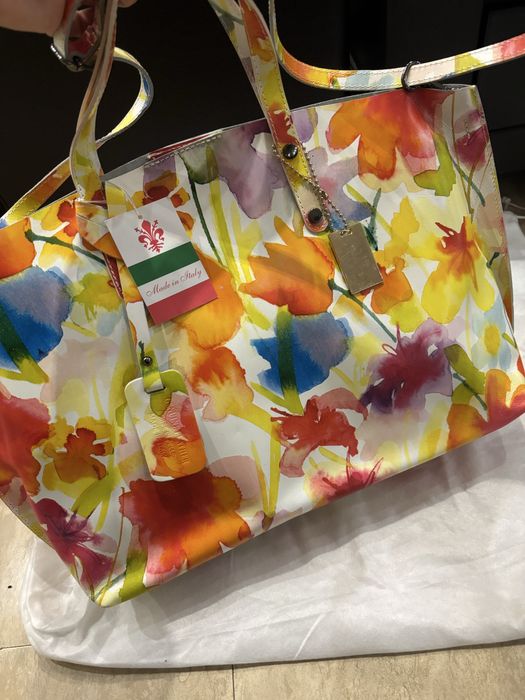 Нови неупотребявани чанти