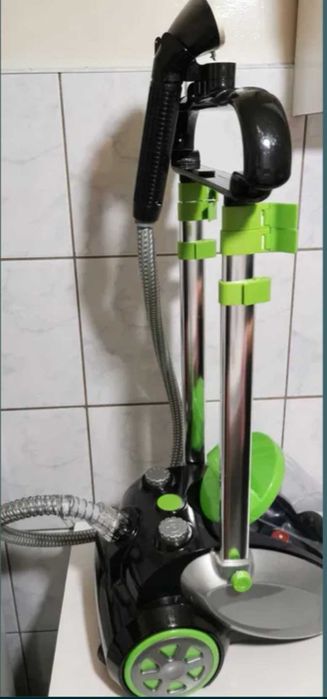 Aparat de călcat cu aburi