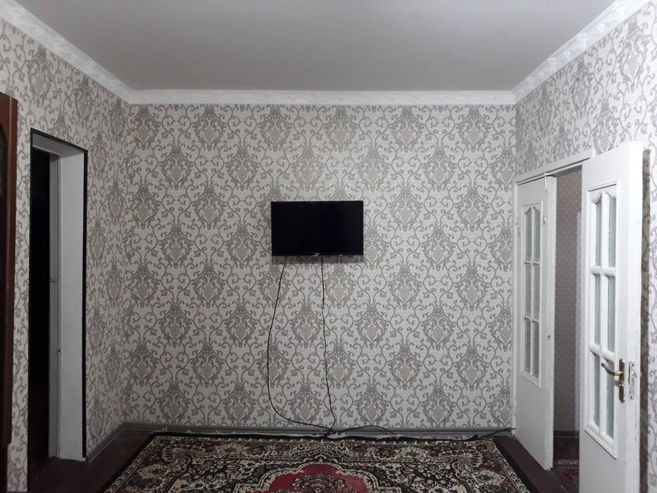 Юнусабад 19 квартал. Продается квартира 1/1/5