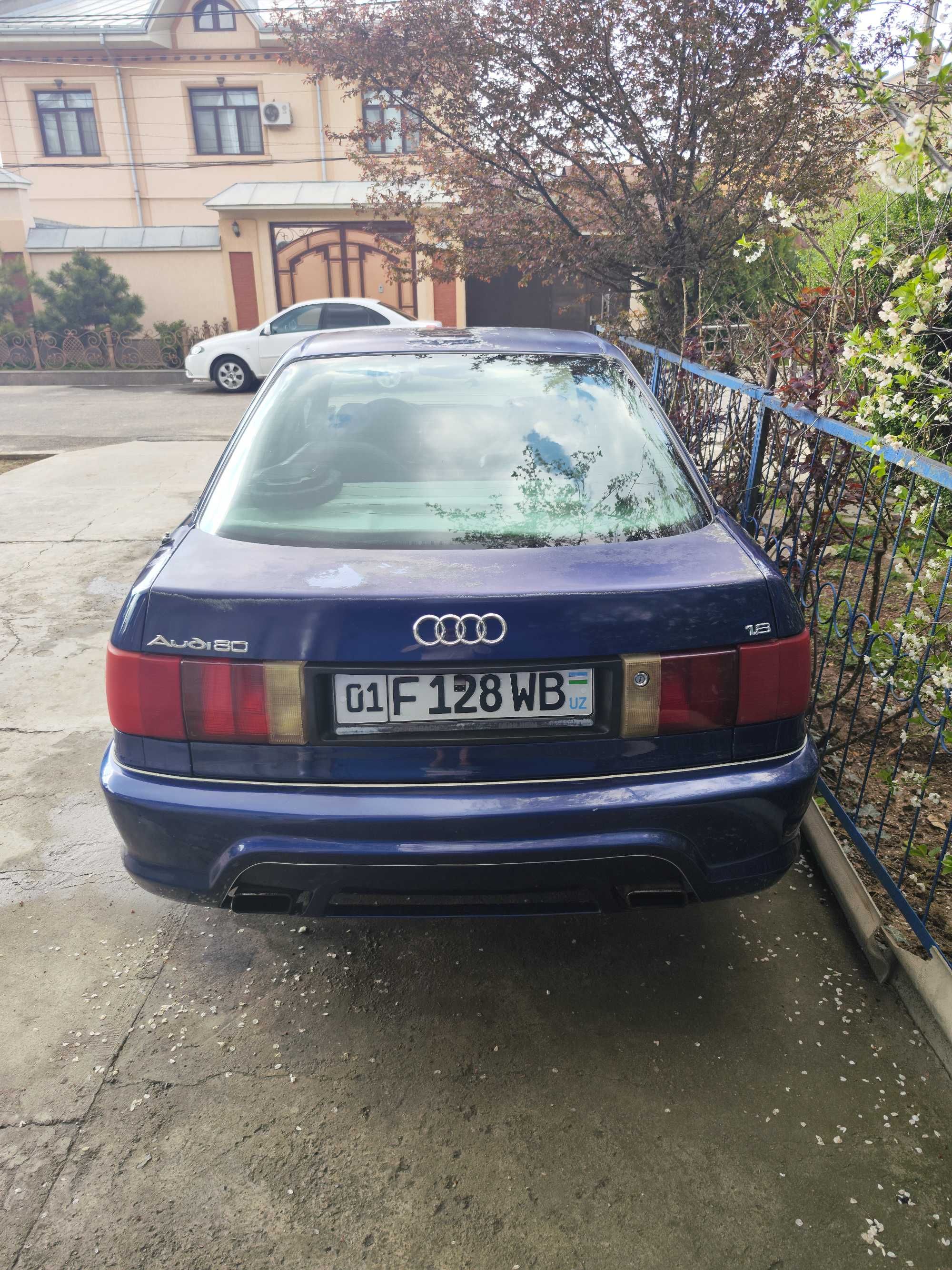 Продаю свою Audi 80 бочка