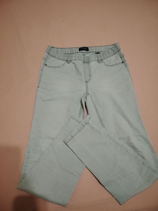 Лот дамски дънки