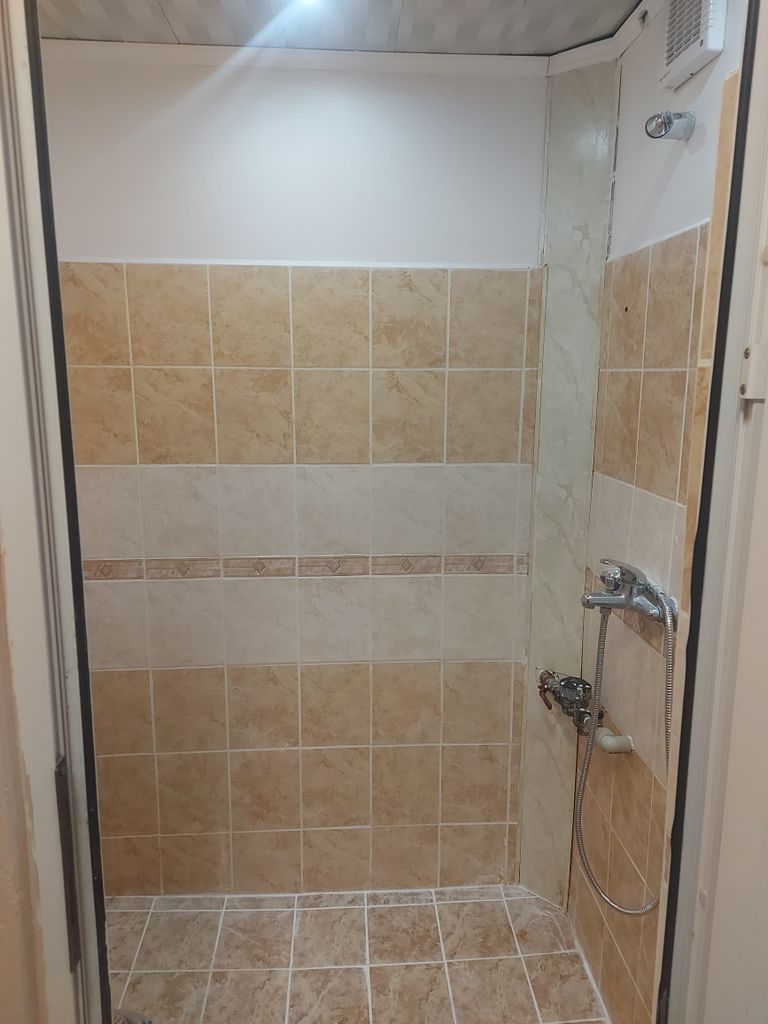 Дава се под наем Тристаен апартамент в Горна Оряховица - 70 кв.м за 229.5 € - Снимка #9