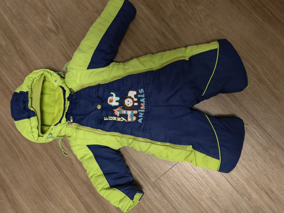 Продам детский зимний комбинезон