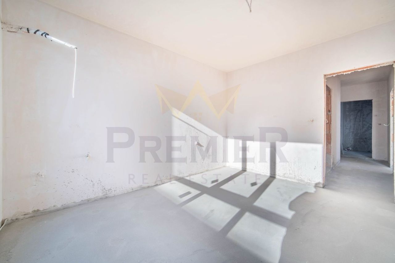 Продава се Тристаен апартамент в Варна, Бриз - 104 кв.м за 1413 €/кв.м - Снимка #9