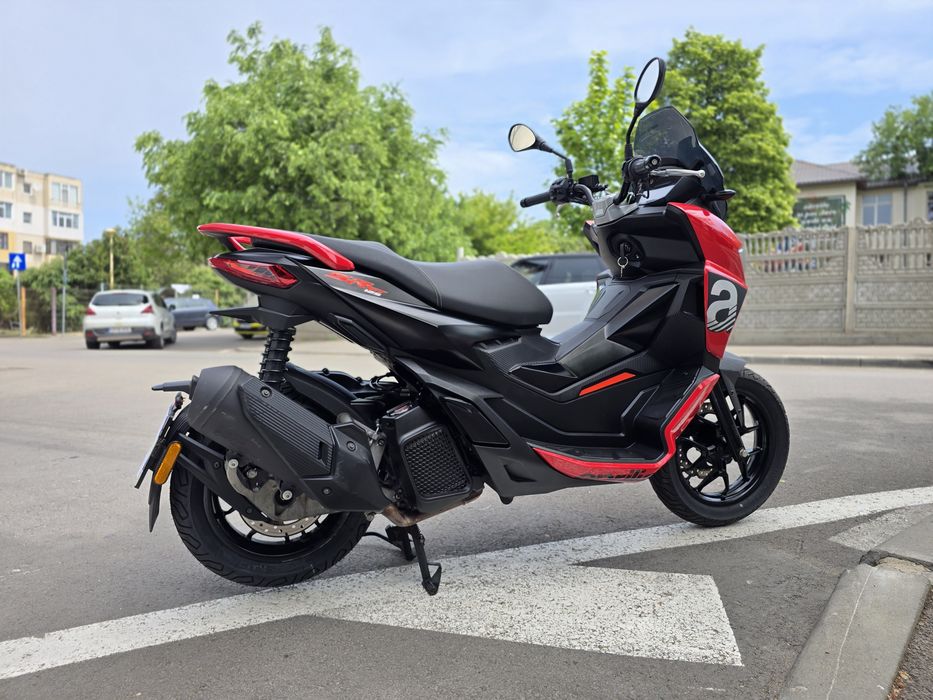 Aprilia SR GT 125 2022