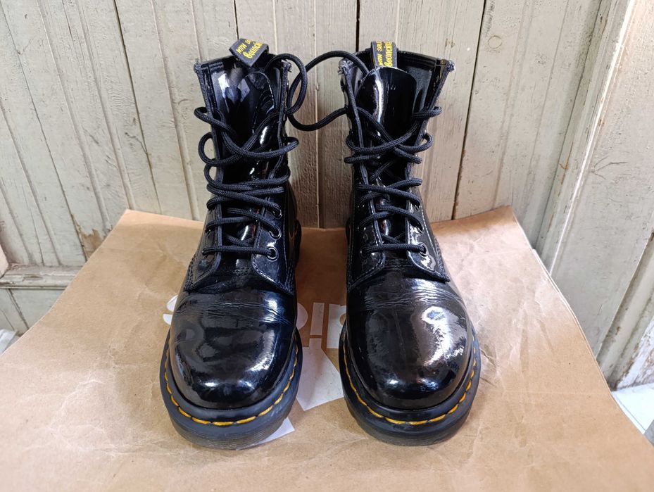 ''Dr. Martens 1460 W''оригинални боти 37 номер