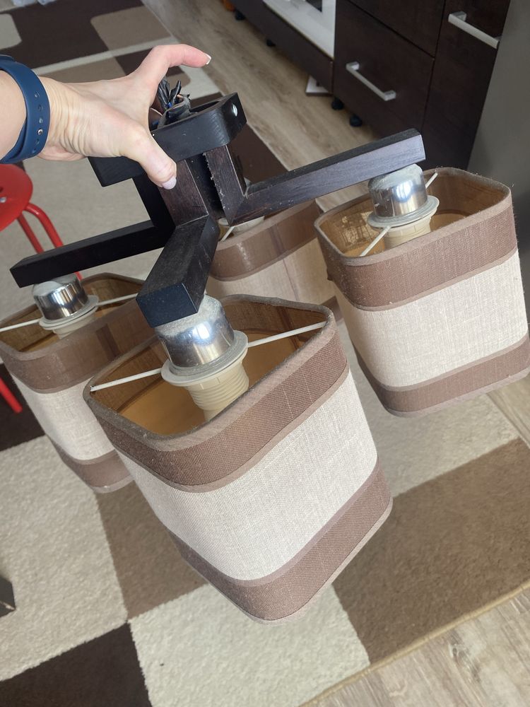 Продам люстру (свет)