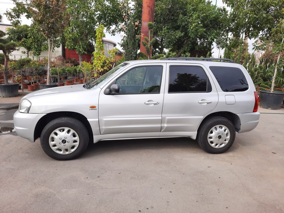 Vând schimb SUV Mazta Tribute 2.0 benzina 4x4 permanent