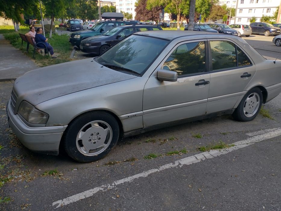Vind Mercedes C180/94 benzina și GPL