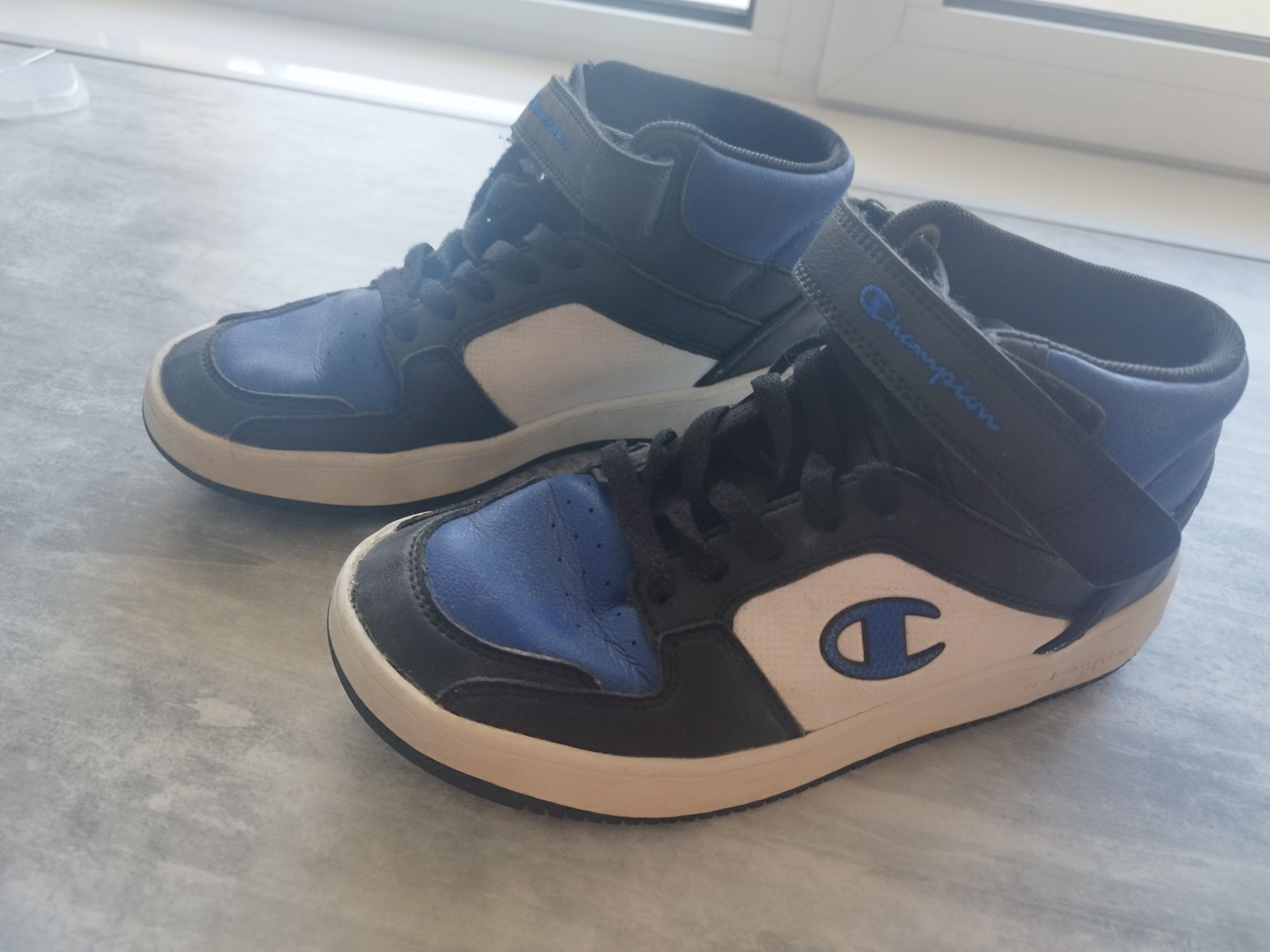 Кецове и стоножки Adidas номер  35 и  1/2